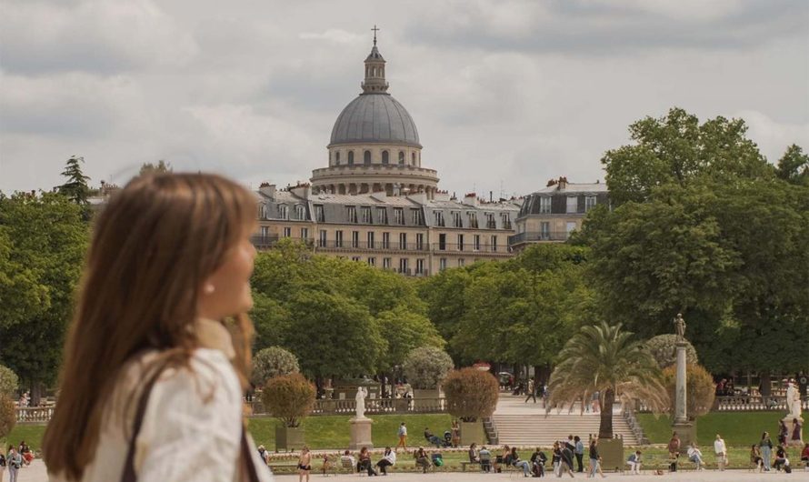 Visit Paris: the essence of the romantic city