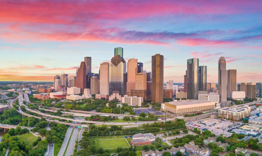 A Fresh Smile on the Go: My Houston Journey and the Secret of Traveling with an Electric Toothbrush